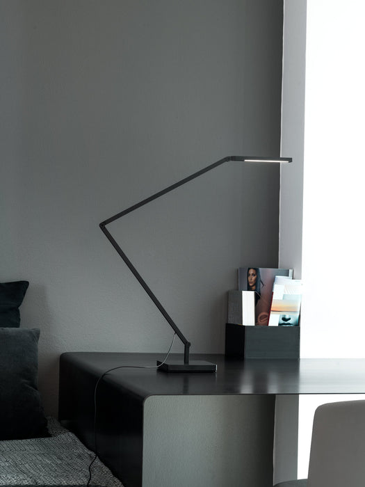 NEMO UNTITLED LINEAR Table
