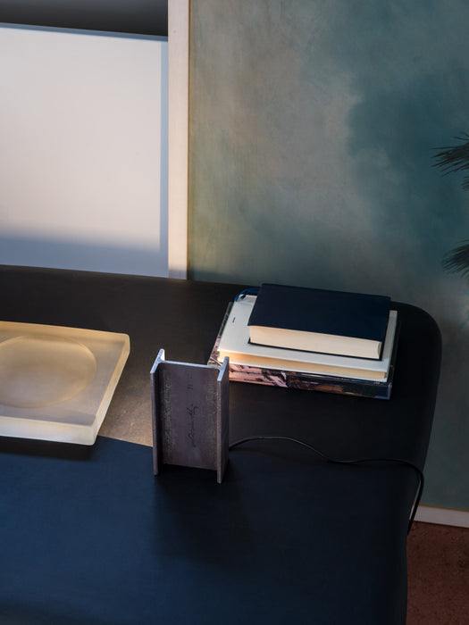 NEMO MINI MAIS PLUS QUE CELA JE NE PEUX PAS Table